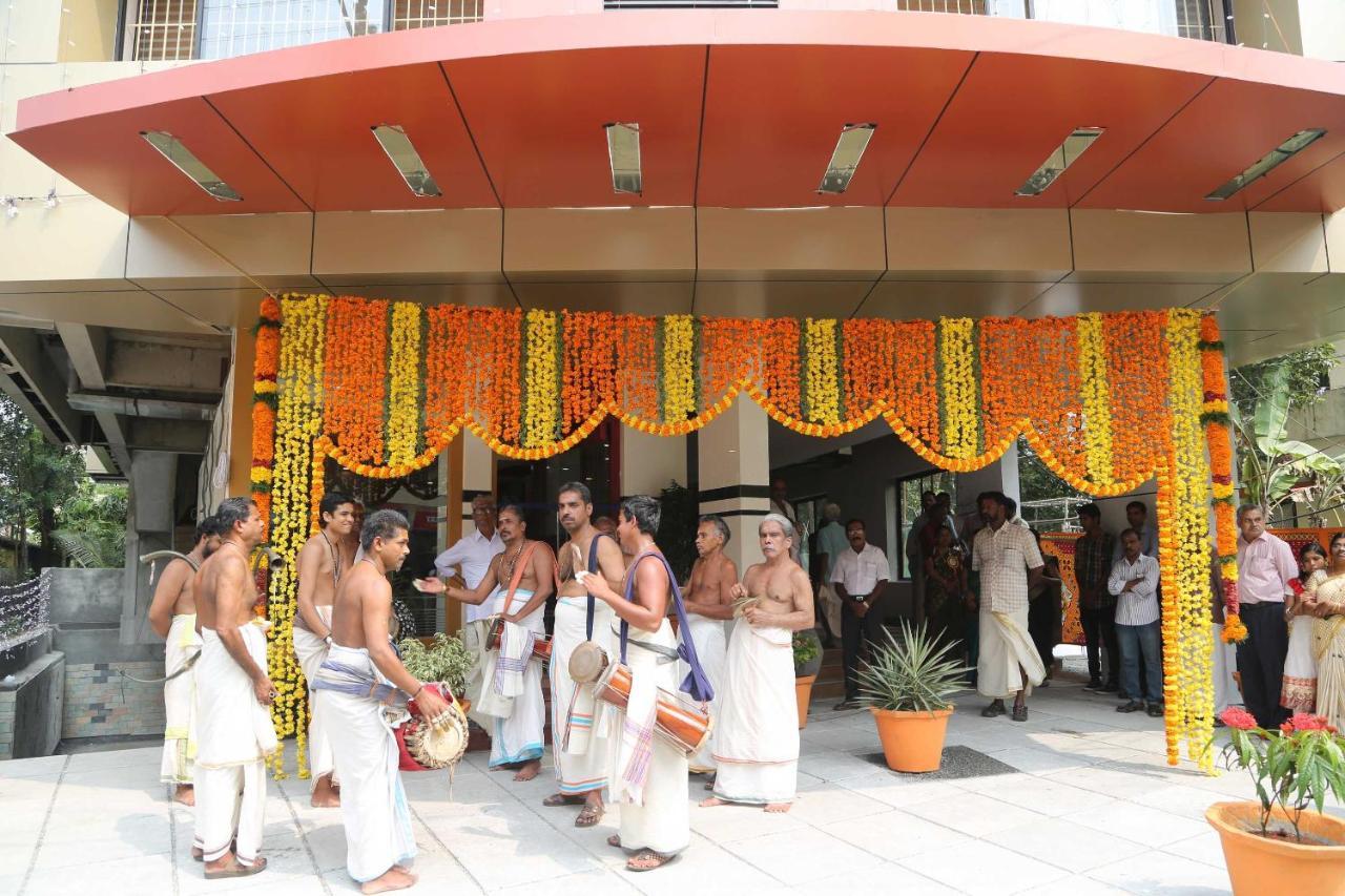 Devanganam Residency Hotel Guruvāyūr Kültér fotó