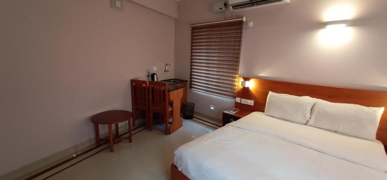 Devanganam Residency Hotel Guruvāyūr Kültér fotó