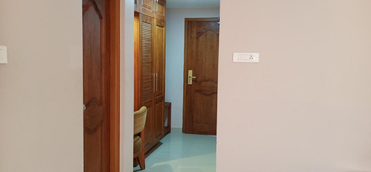 Devanganam Residency Hotel Guruvāyūr Kültér fotó